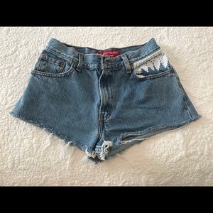 ☀️Custom sewn Levi’s ☀️